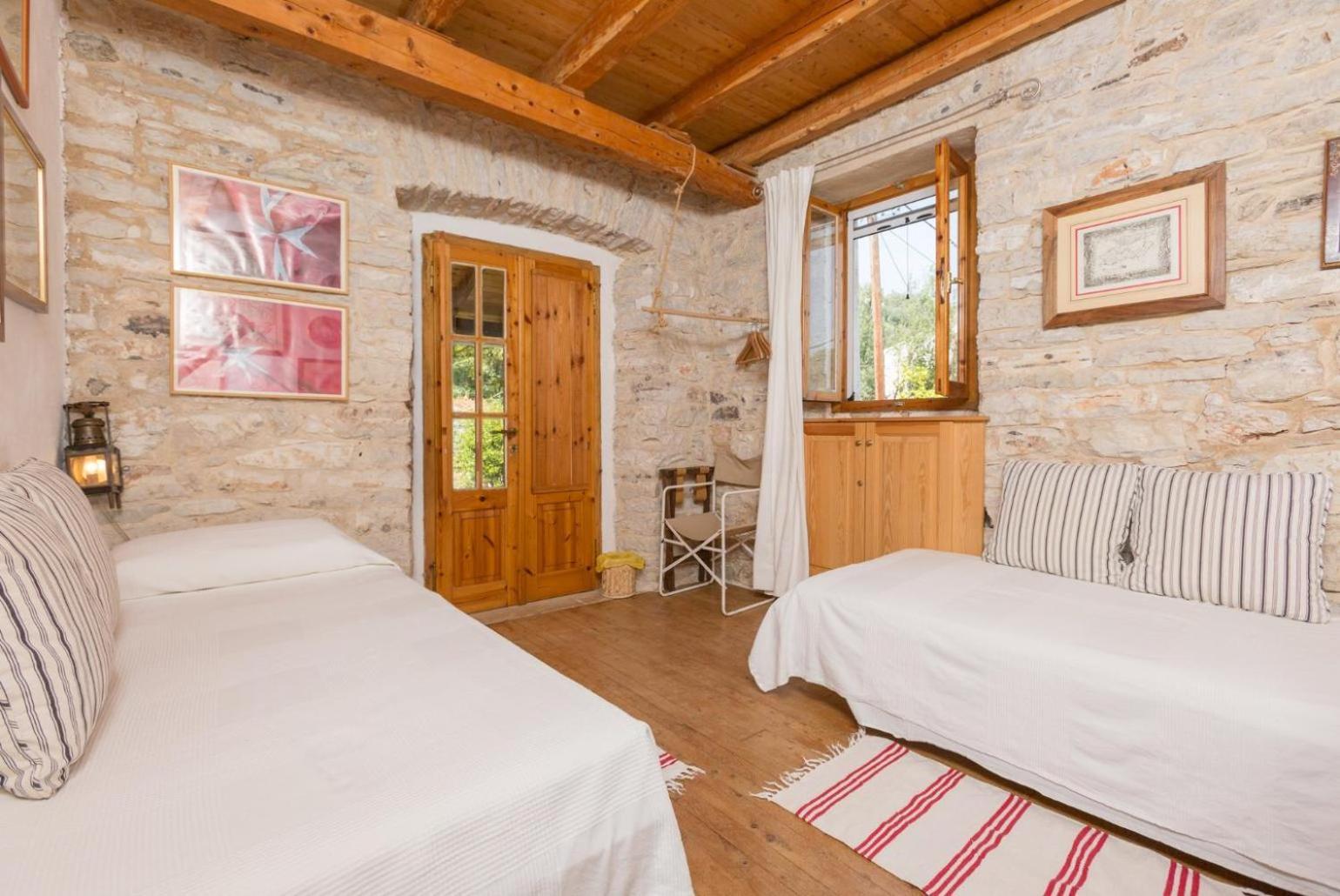 Villa The Olive Press Agni Bay Extérieur photo